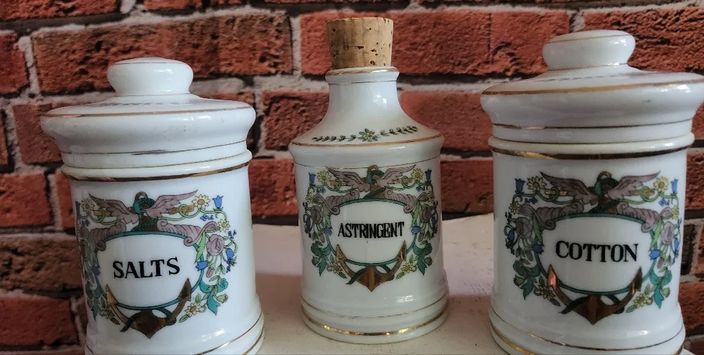 Vintage vanity jars